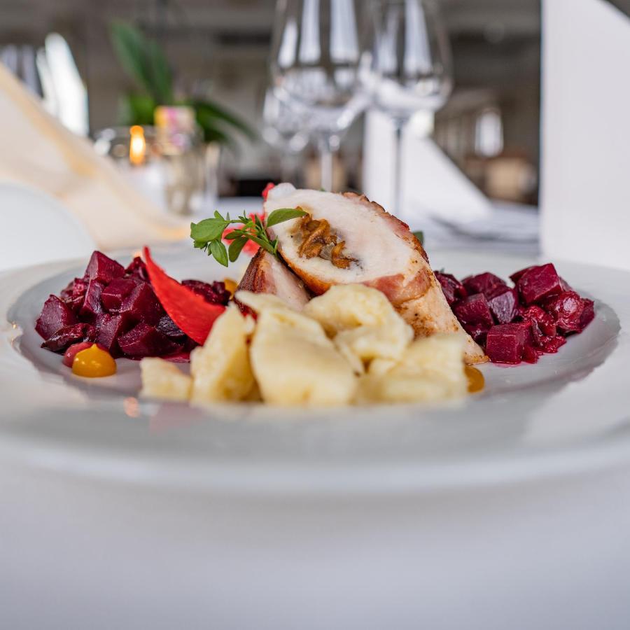 Boutique Odyseja & Spa Цехоцинек Екстер'єр фото A plate of food