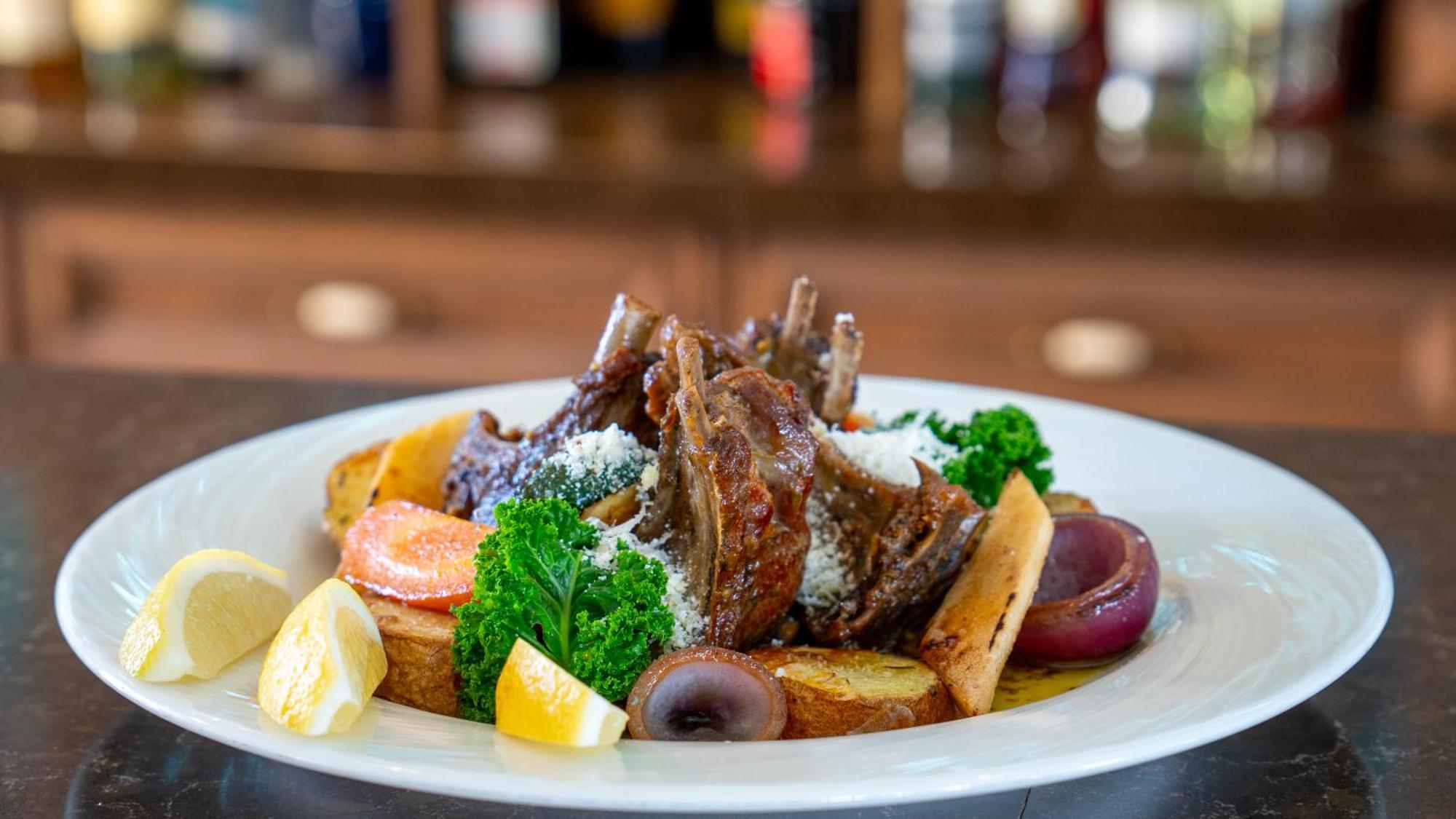 Boutique Odyseja & Spa Цехоцинек Екстер'єр фото A plate of grilled lamb chops