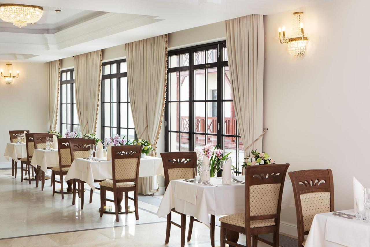 Boutique Odyseja & Spa Цехоцинек Екстер'єр фото Restaurant